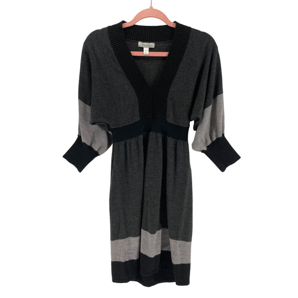 Dressbarn Women’s Medium Gray and Black V-Neck Dress