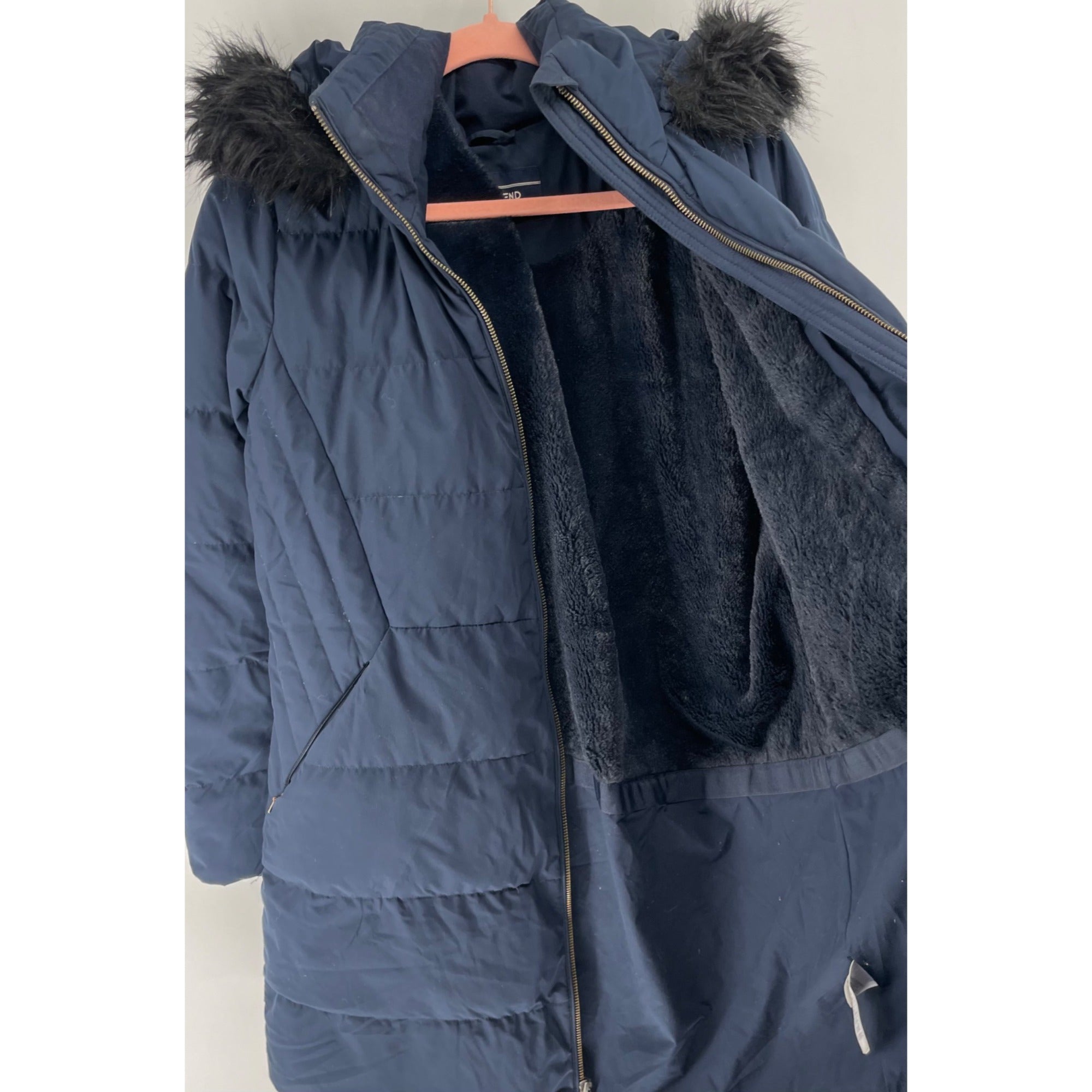 Land's End Women's Size Medium Navy Puffer Coat W/ Faux Fur Hoodie