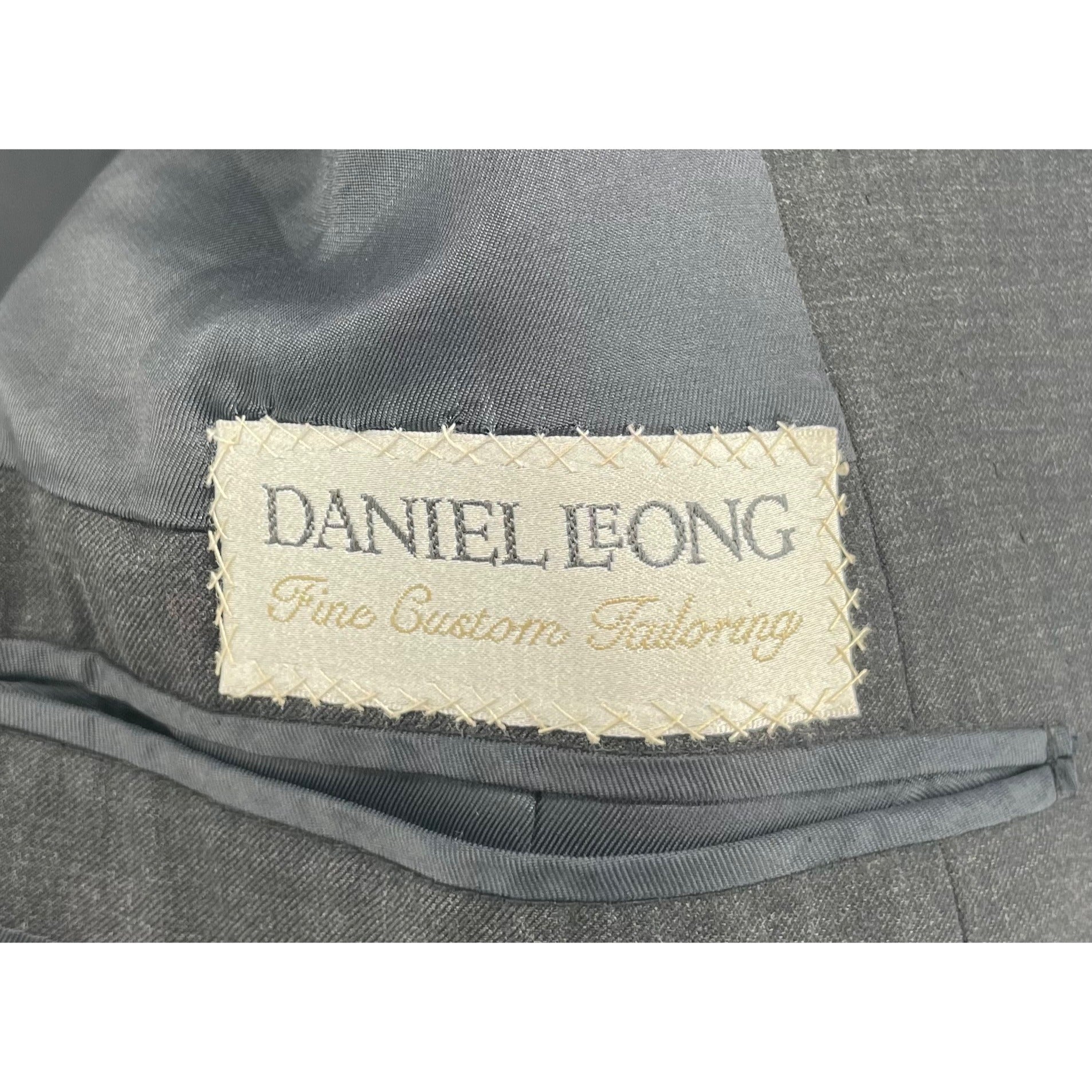 Daniel Leong Men's Size 32R Dark Grey Formal Suit Blazer