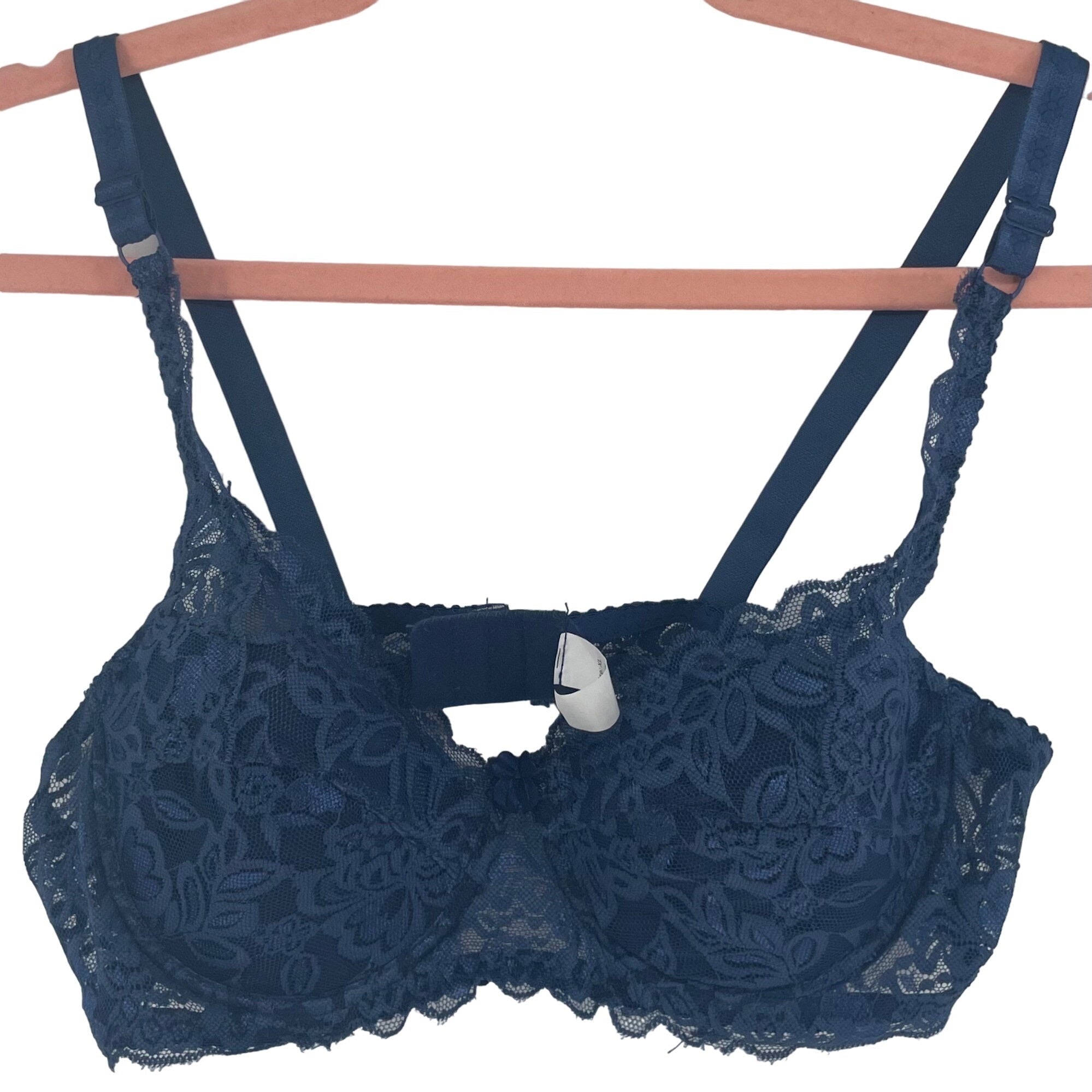 NWOT Women's Size XL Blue Lace Padded & Wired Bra