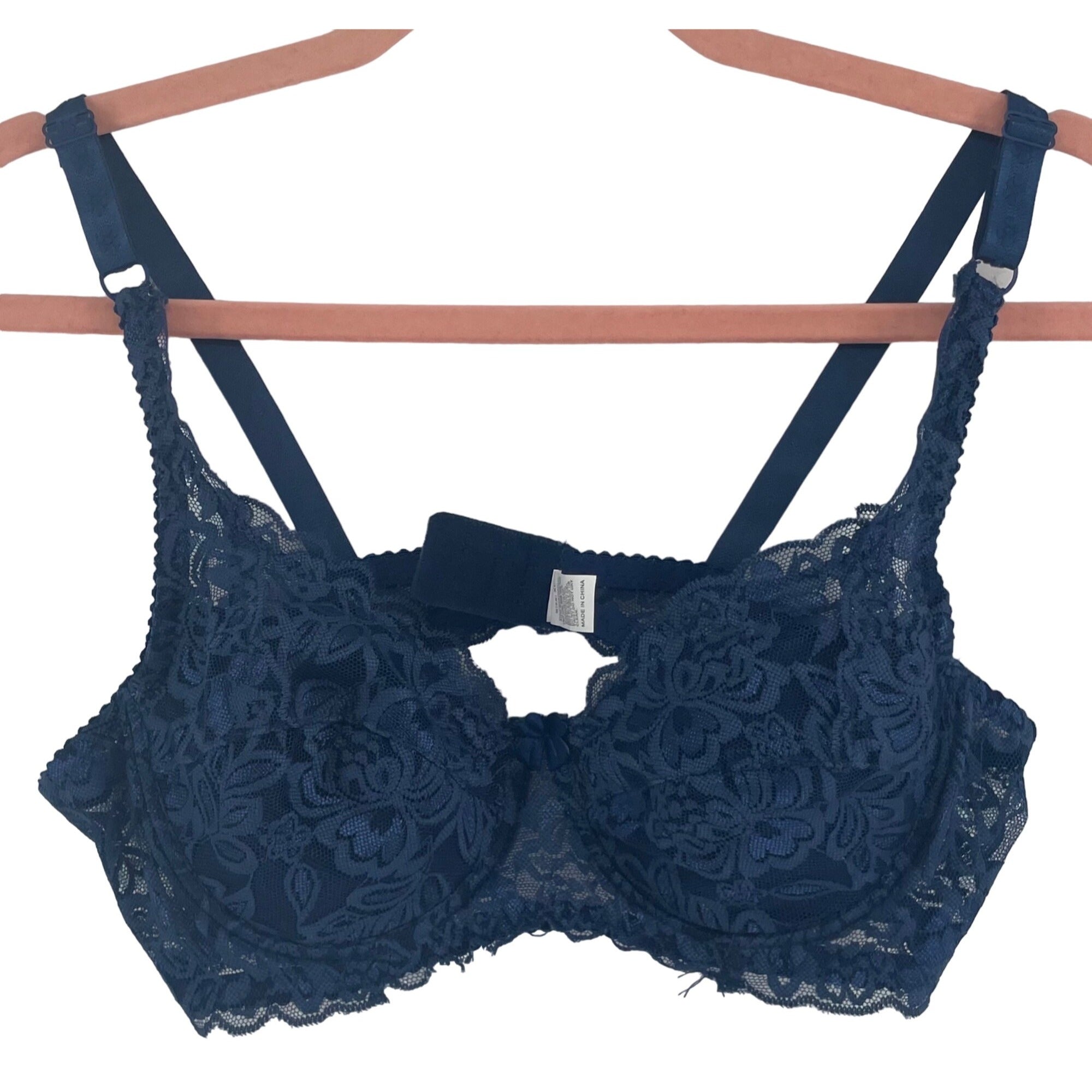 NWOT Women's Size XL Blue Lace Padded & Wired Bra