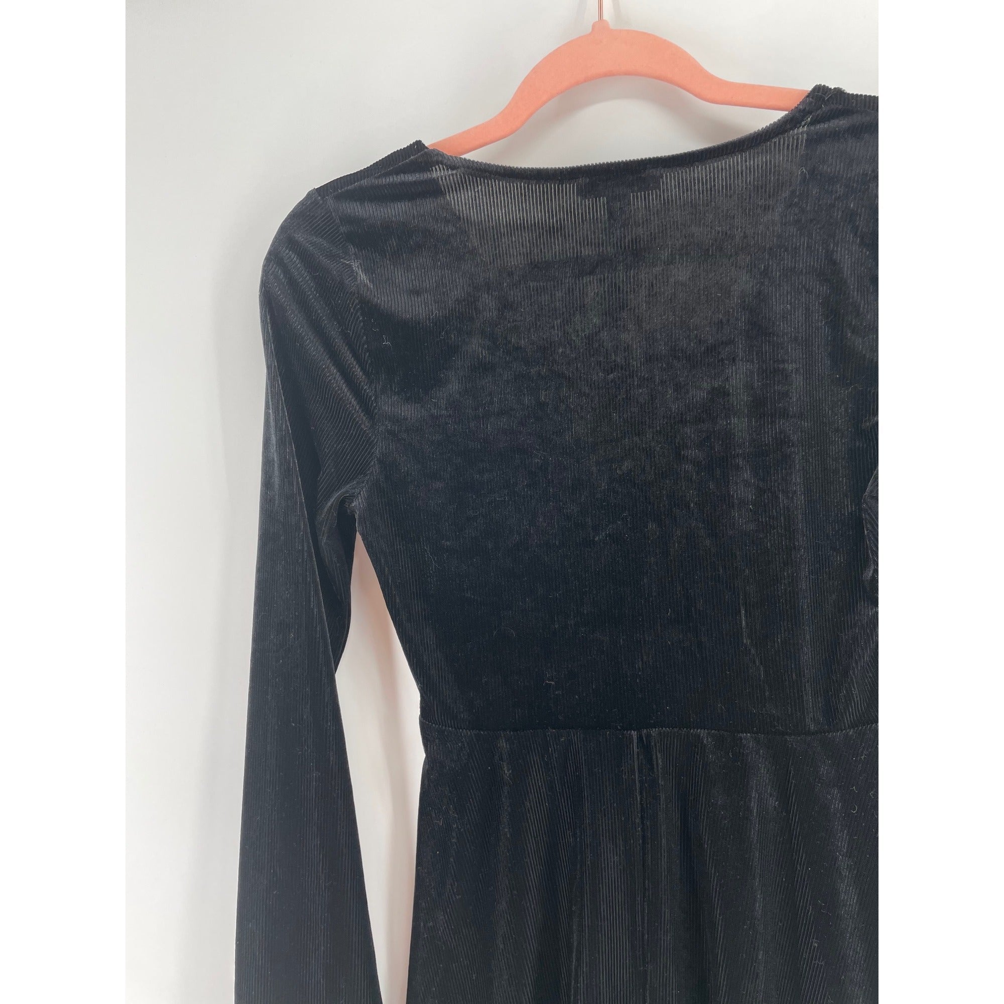 Express Women’s Size XS Black Velvet V-Neck Dress W/ Bell Sleeves