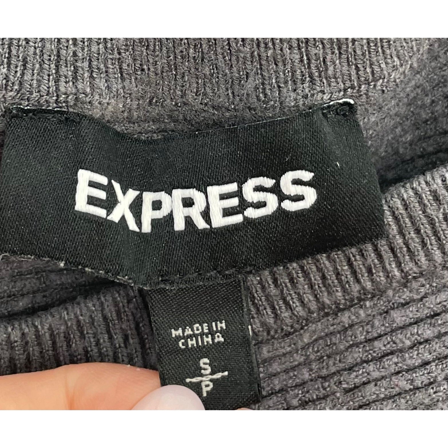 Express Women's Size Small Grey Stretchy Cropped Sweater