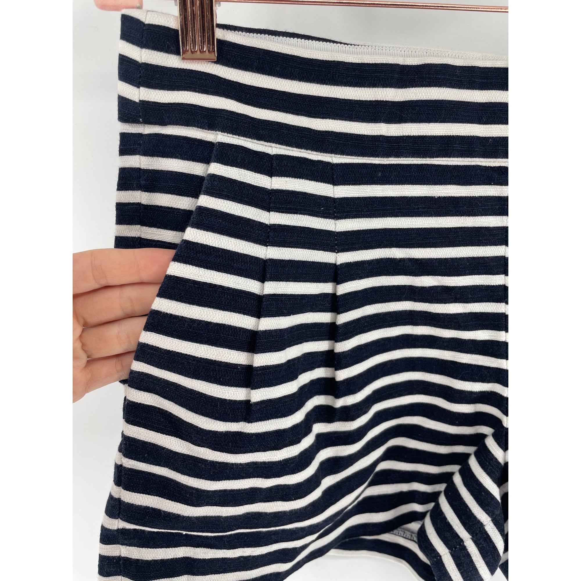 J. Crew Women's Size 6 Navy/White Striped Sailor Linen Blend Pleated Shorts