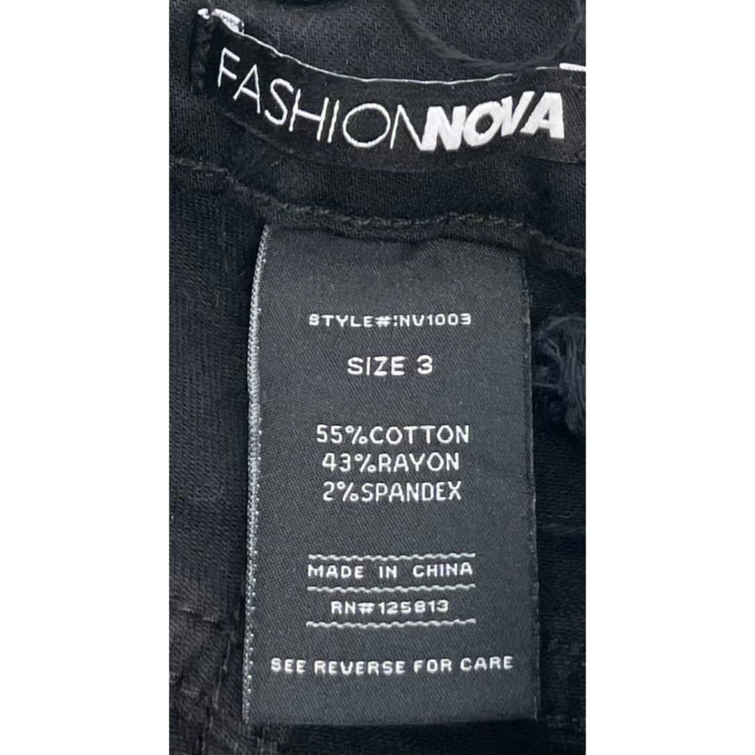 Fashionnova Women's Size 3 Black Distressed Denim Stretchy Skinny Jeans