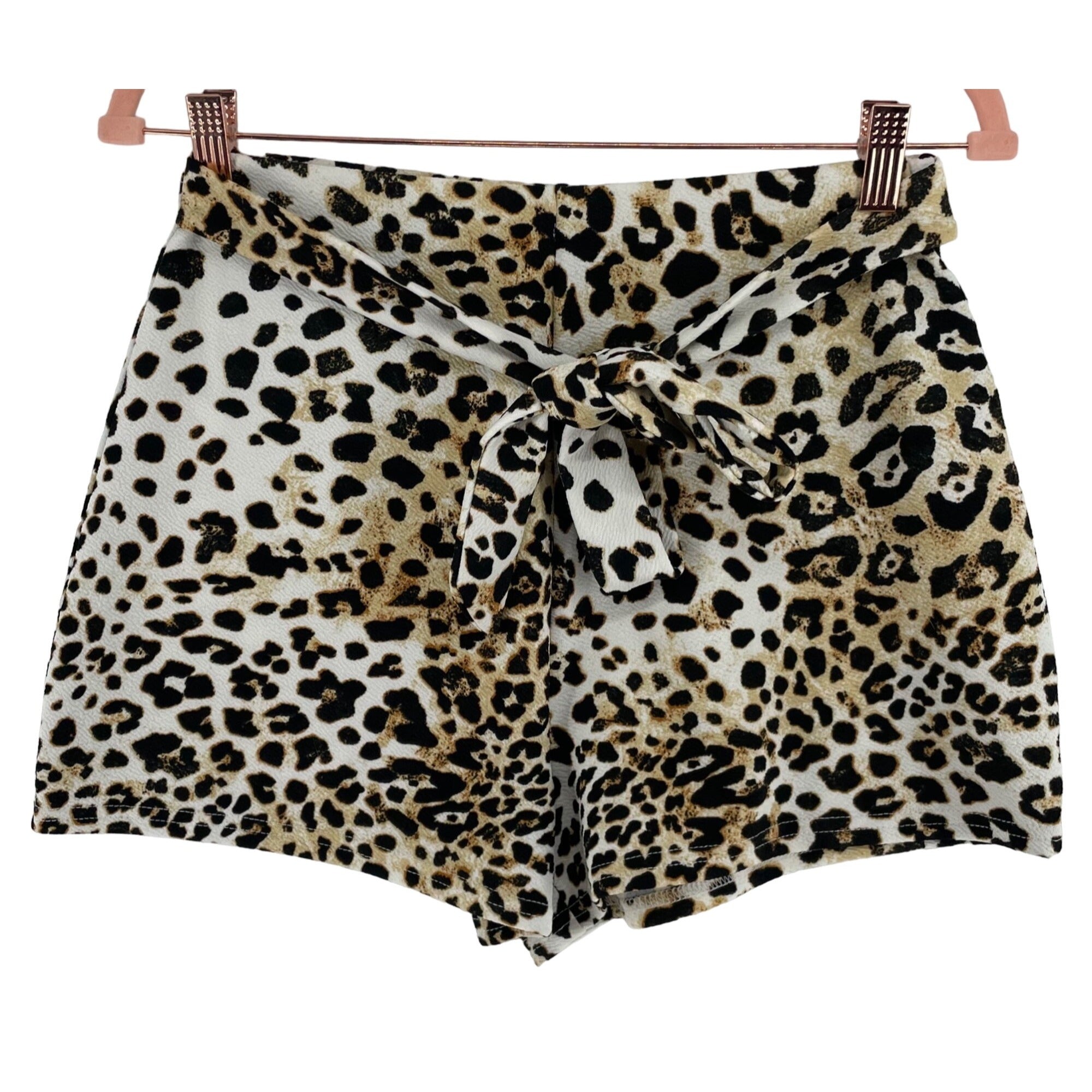 NWOT Derek Heart Women's Size Medium Leopard Print High-Waisted Shorts W/ Sash