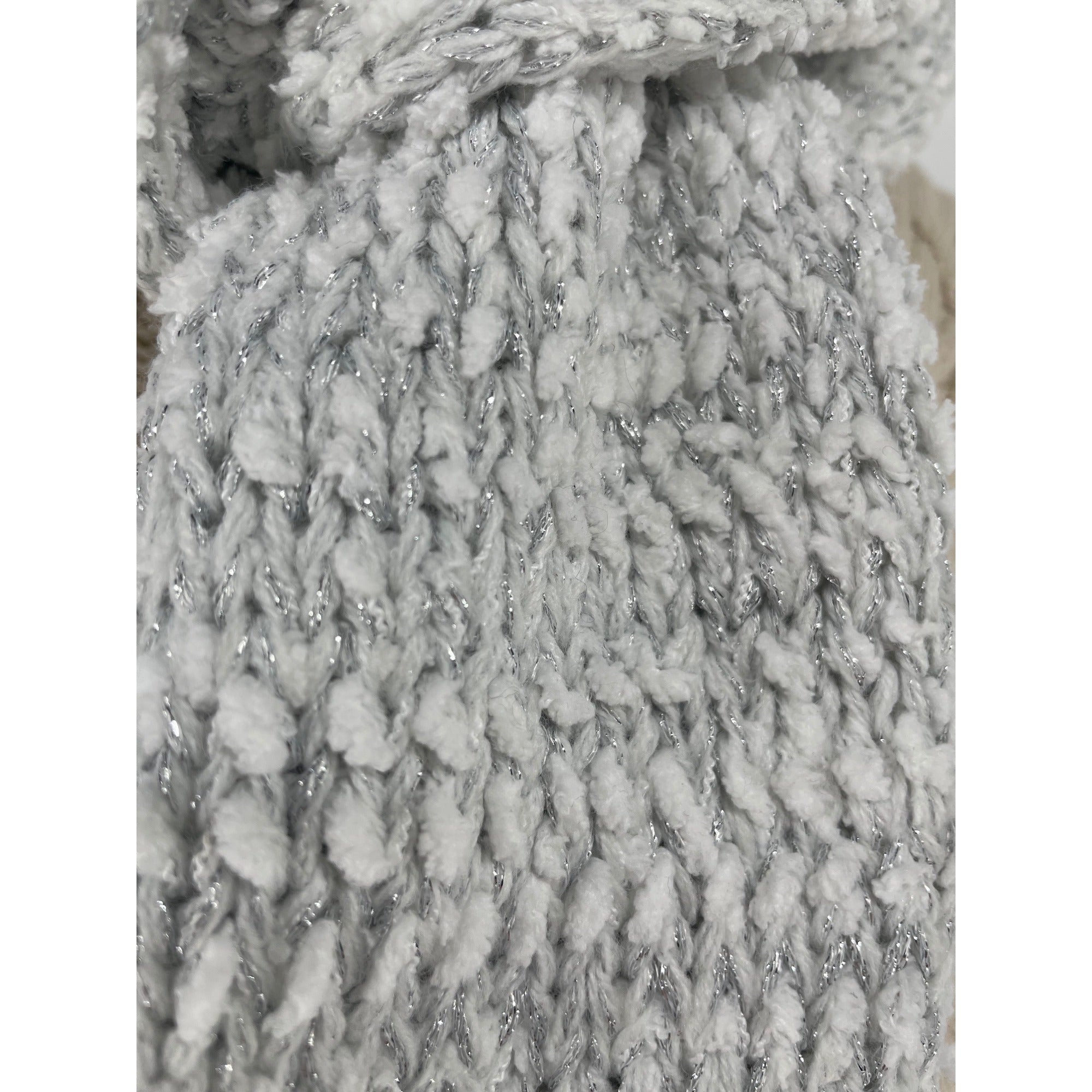 NWT Calvin Klein Women's Chenille White & Silver Knit Scarf