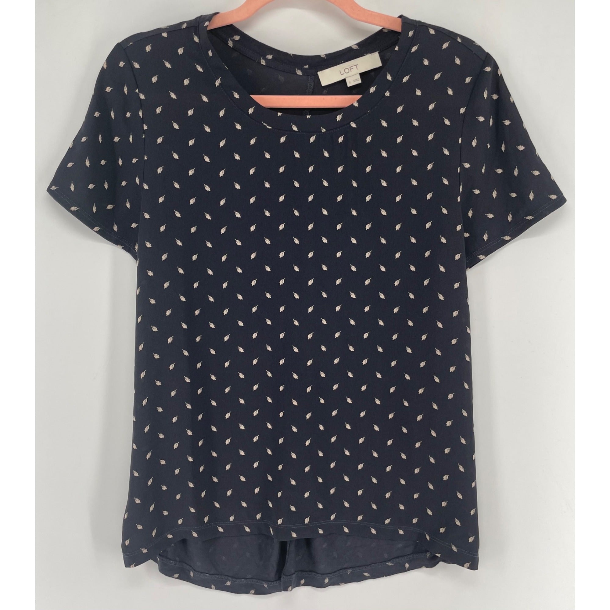 LOFT Women's Size Small Navy & White Leaf Print Short-Sleeved Crew Neck Top