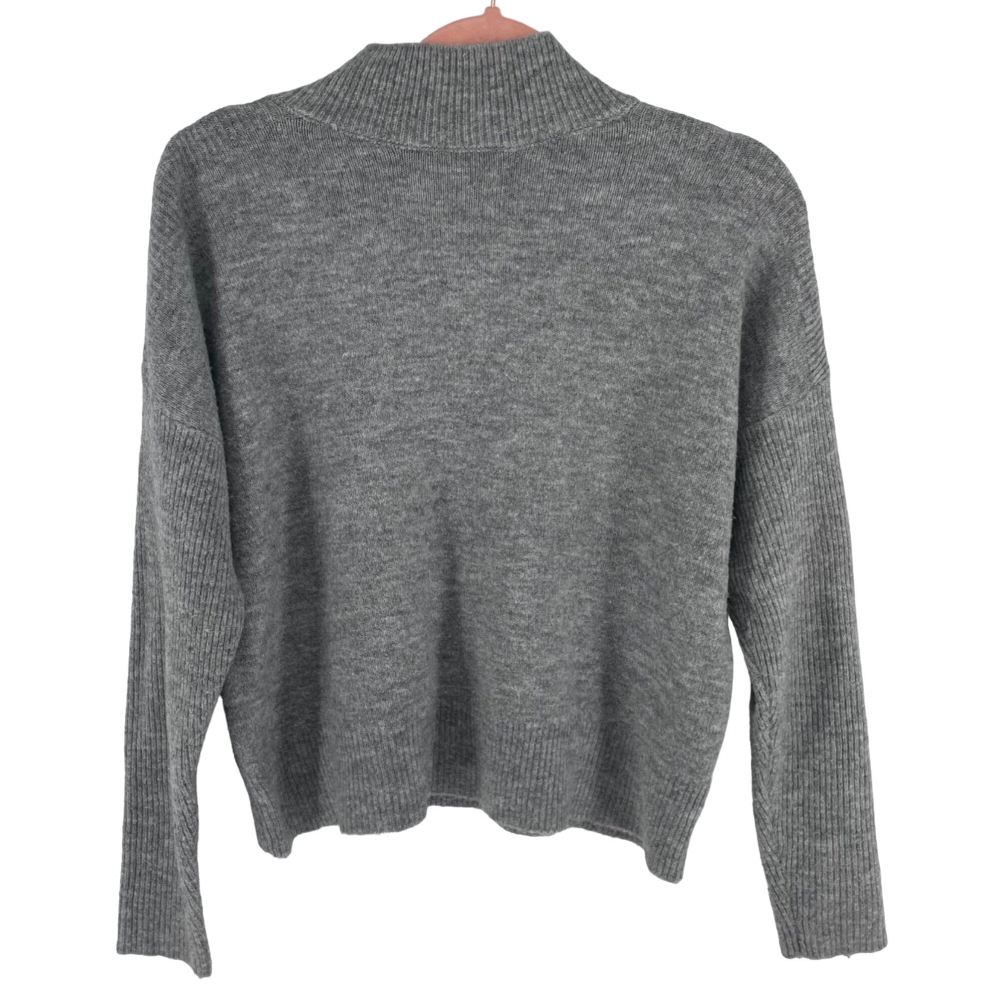 Time & Tru Women's Size 4-6 Grey Knit Sweater