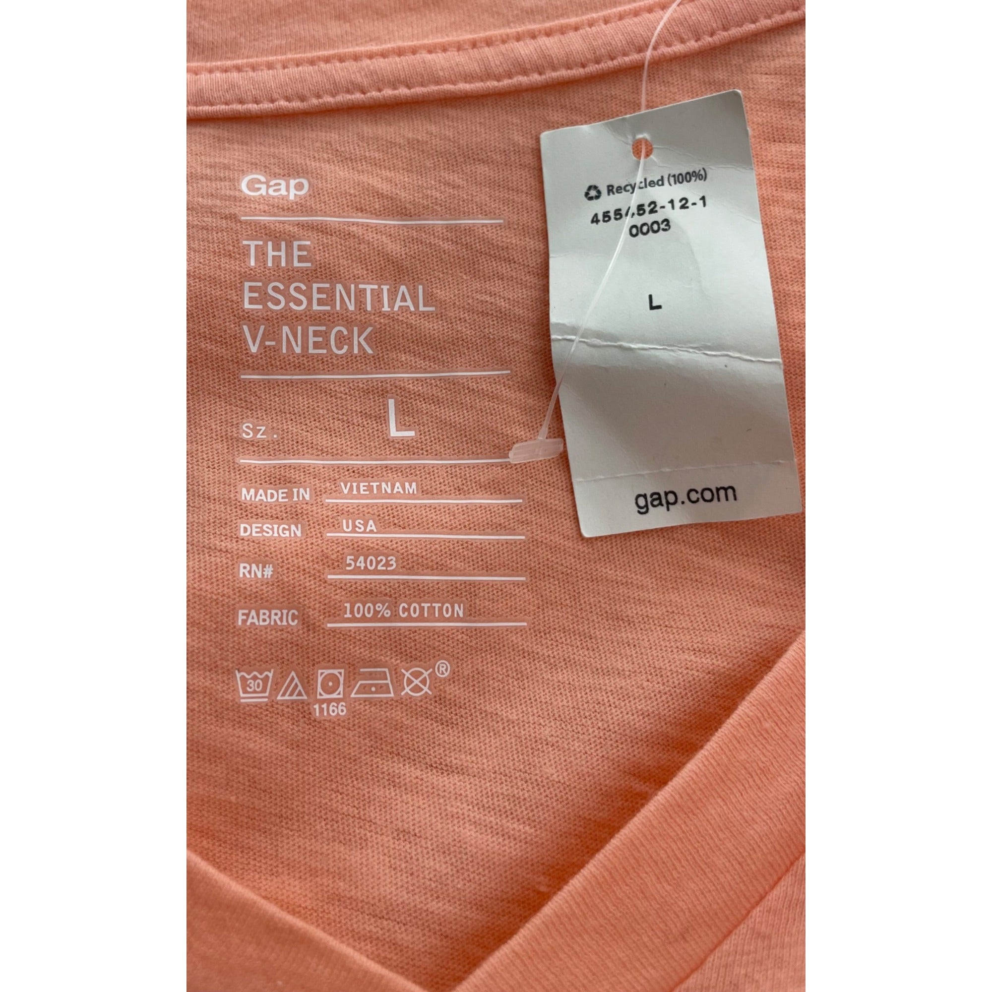 NWT GAP Women's Size Large Peach/Sherbet Orange V-Neck T-Shirt