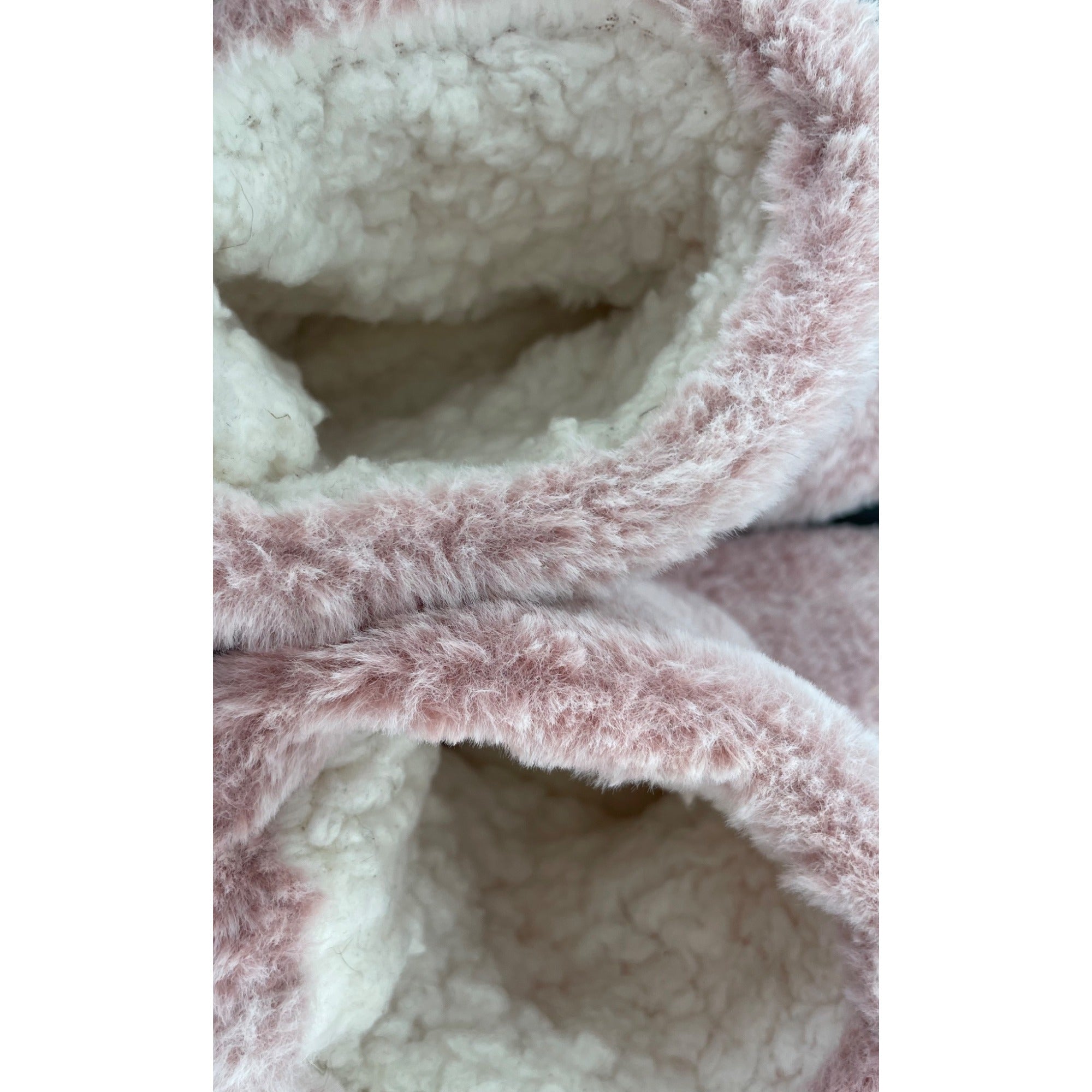 Women's Size 7/8 Light Pink Faux Fur Bootie House Slippers