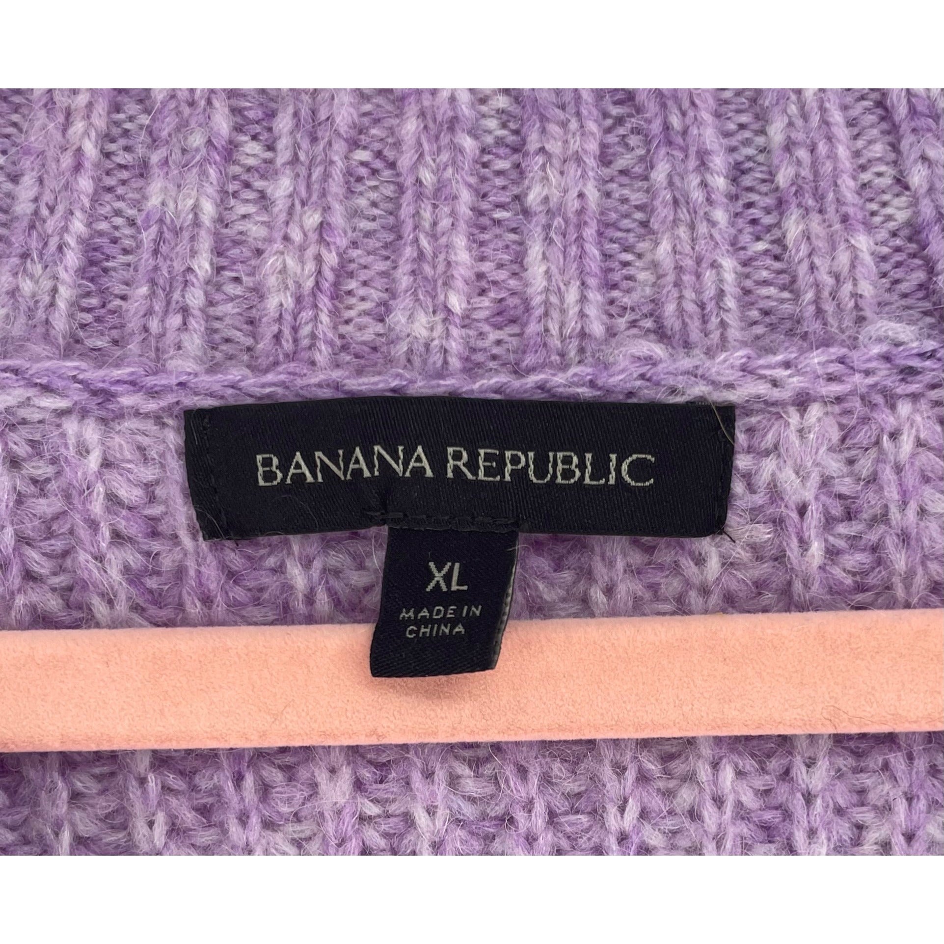 Banana Republic Women's Size XL Light Purple V-Neck Merino Wool Blend Knit Sweater