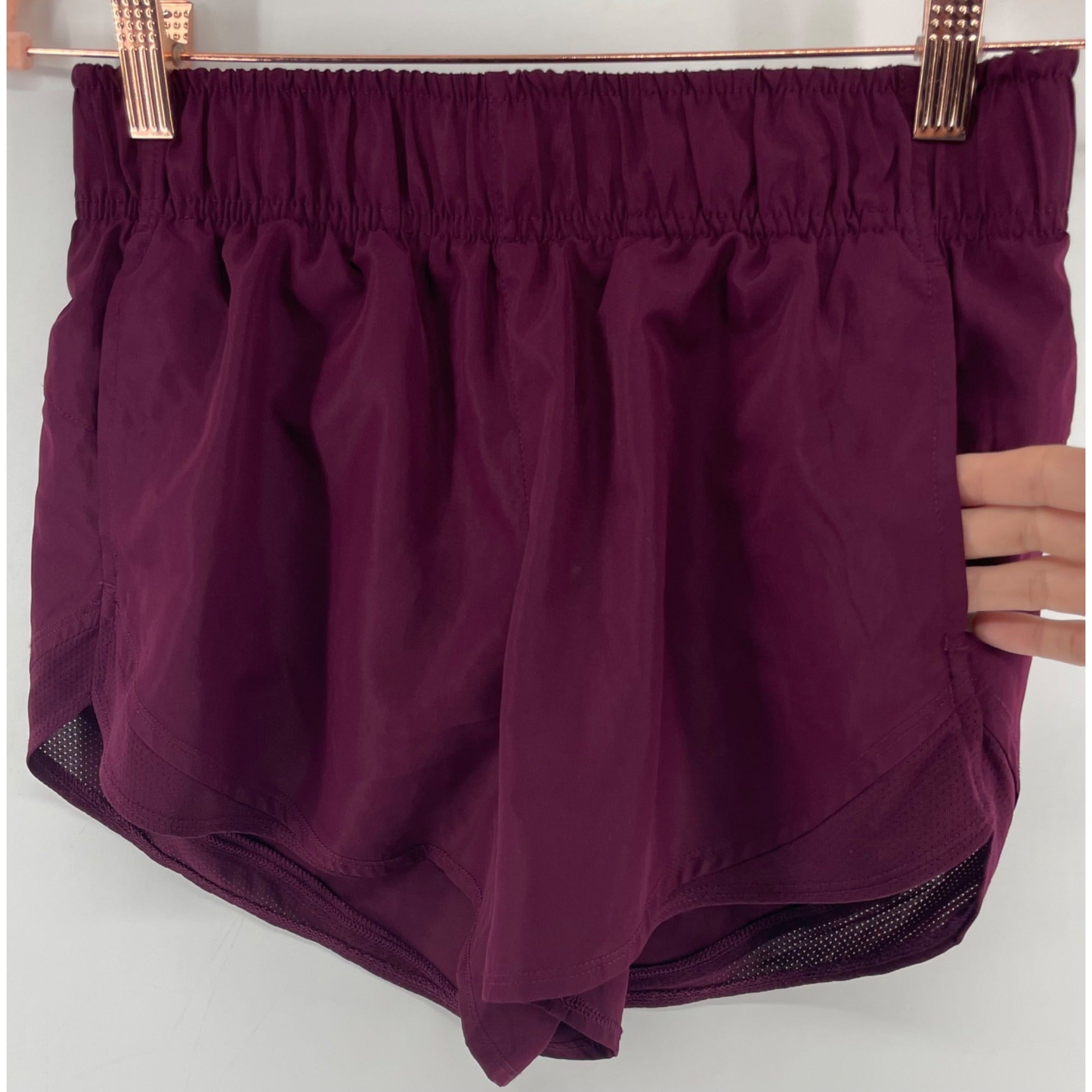 Athletic Works Women's Size XS (0-2) Burgundy/Maroon Athletic Elastic Waist Shorts