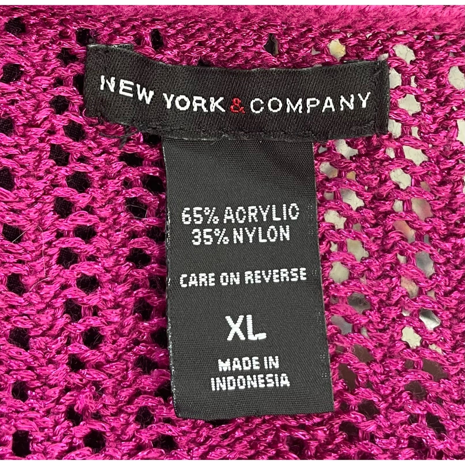 New York & Company Women's Size XL Magenta Cropped Knit Cardigan